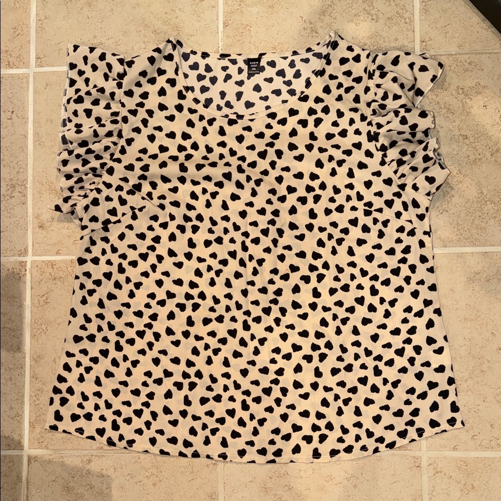 SHEIN Black and Cream Ruffle Sleeve Top